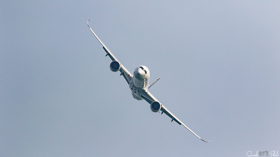 Canon EOS 7D Mark II - EF70-300mm f/4-5.6L IS USM